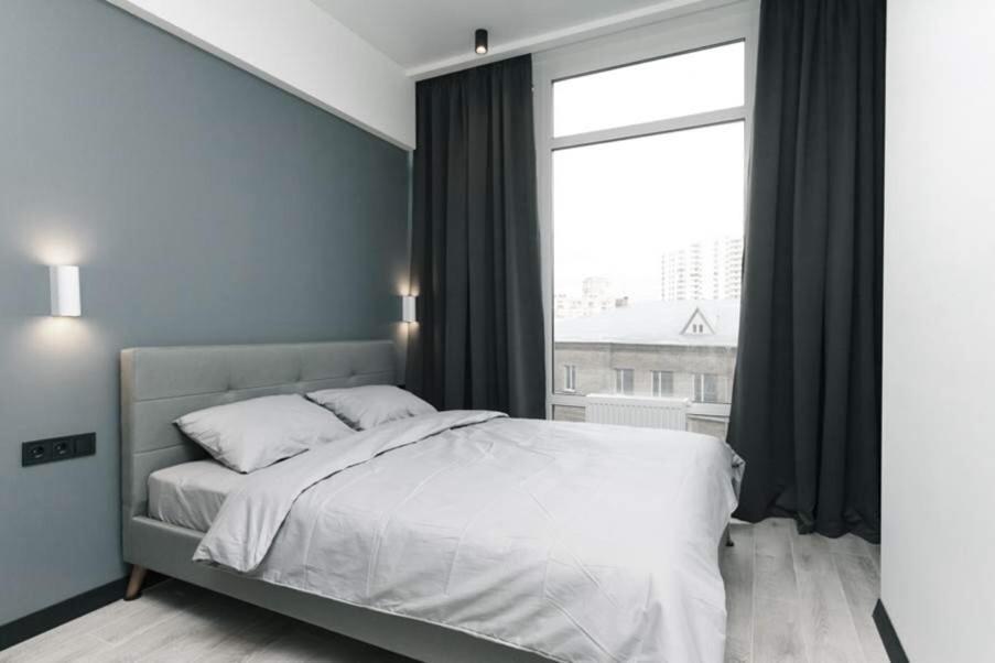 Hotrent Pechersk Lesy 20/22 Kyiv Exterior foto