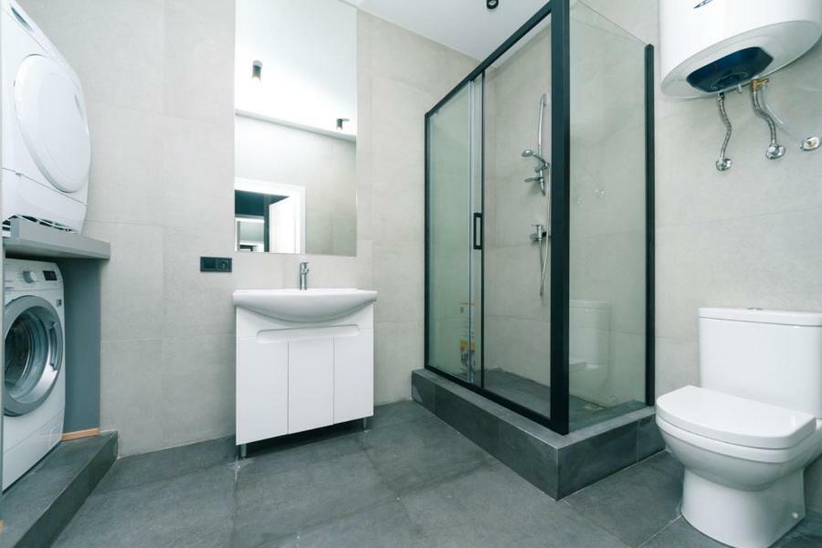 Hotrent Pechersk Lesy 20/22 Kyiv Exterior foto